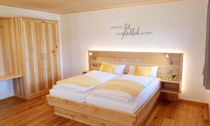 Soechtenau Apartment | Ferienwohnung Morgensonne, 60 qm Obergeschoss, Separates Schlafzimmer