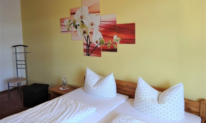 Frickingen Apartment | Ferienwohnung Nr. 1, 56 qm, Garten, 2 Schlafzimmer, max. 4 Personen