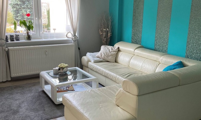 Schonebeck Apartment | Ferienwohnung Sarah für 9 Personen