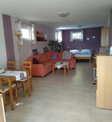 Weisbrunn Apartment | Ferienwohnung Sonne 11