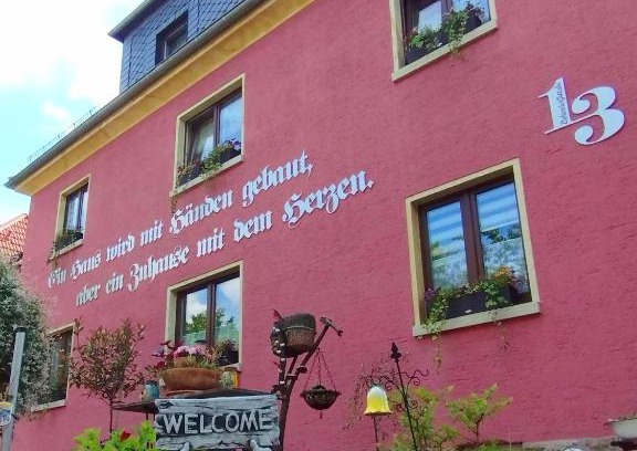 Pirna Apartment | Ferienwohnung "Spatzennest"