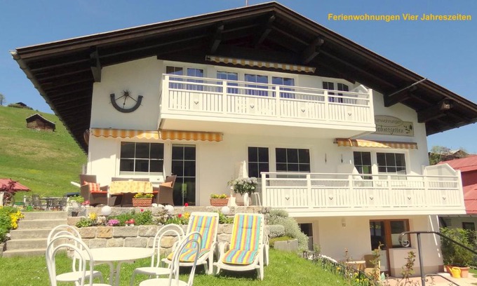 Hirschegg Apartment | Ferienwohnung Vier Jahreszeiten