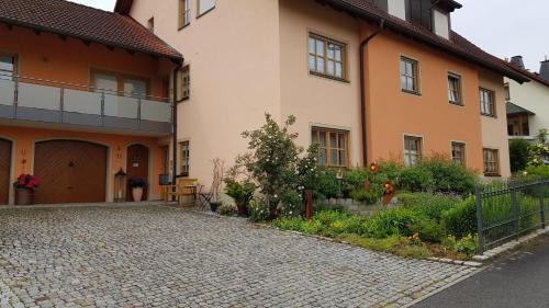 Viereth-Trunstadt Apartment | Ferienwohnungen Renner