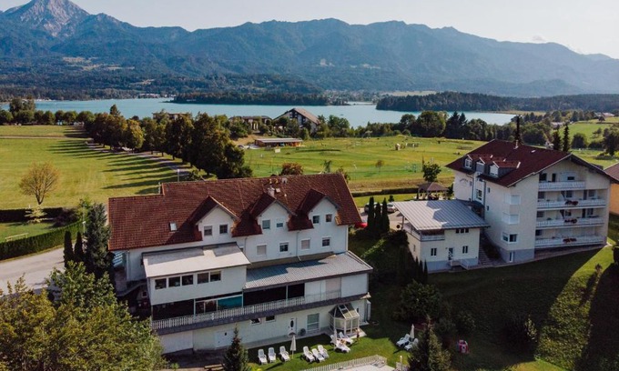 Egg am Faaker See Apartment | Ferienwohnungen Panorama Harrys Bike Tours