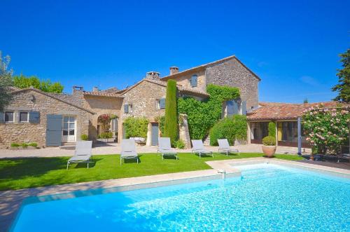 Robion House | Ferme St Roch