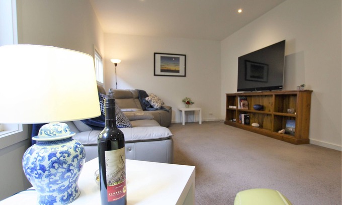 Healesville Apartment | Fermoy Cottage - lovely 2 bedroom cottage