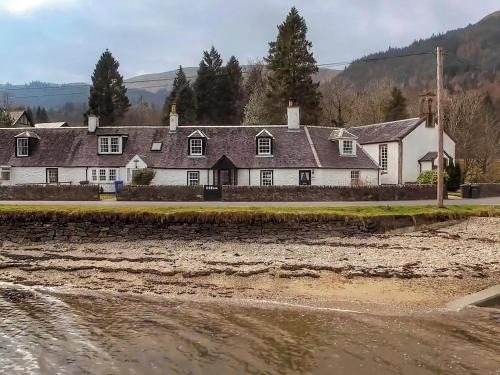 Kilmun House | Fern Cottage