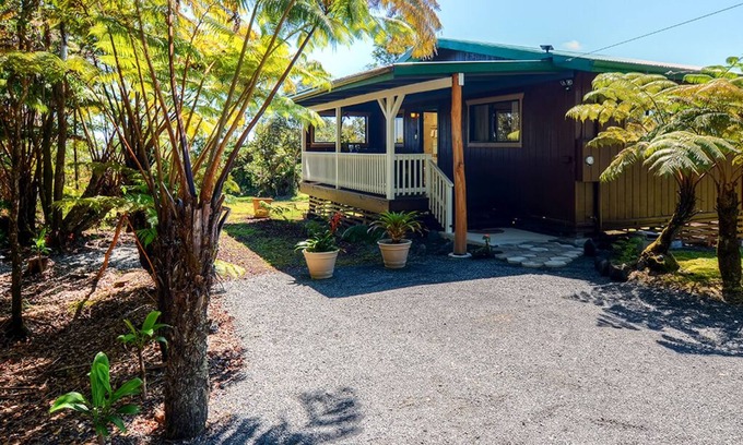 Royal Hawaiian Estates Apartment | 'Fern Cottage' Island Escape with Rainforest View!
