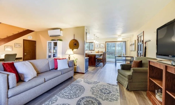 Adna House | Fern Hill Retreat