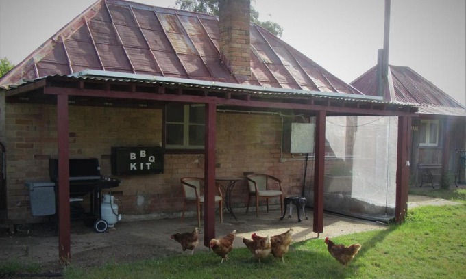 Marrangaroo Bed & Breakfast | Fernbrook Cottage