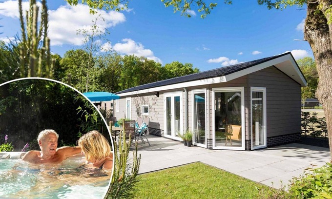 Lunteren Ski Chalet | ✓ Ferox at Landgoed de Scheleberg ✓ Holiday home for 5 persons ✓ Situated in Lunteren (Gelderland) ✓ Holiday park at the Veluwe ✓ Book directly at the park