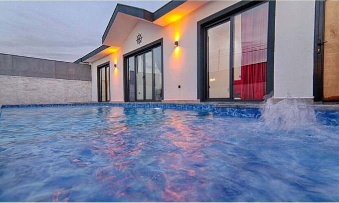 Ciftlik Villa | Fethiye Çiftlik te 2+1 Özel Havuzlu Villa