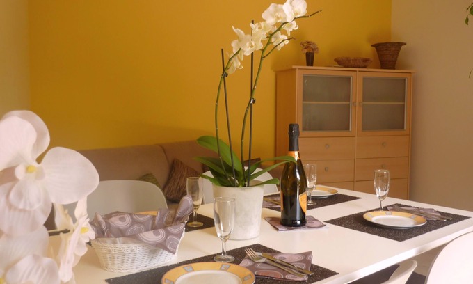 Cannobio Apartment | FEWO Cannobio with terrace 100 mtr to the beach, 1 parking lot free of charge at the house