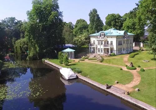 Templiner Vorstadt Apartment | FeWo Havelpalais direkt am Wasser