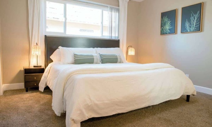 Raisin Apartment | Fig Garden Casita A- Trendy 2 Bedroom