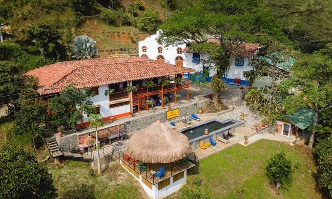 Salgar Cabin | Finca la Manchuria - Authentic and Original VIP Coffee Lodge - 2h from Medellín
