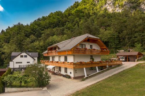 Moste Apartment | Fine Stay Apartments