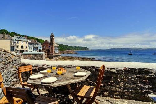 Cawsand House | Finest Retreats - April Cottage
