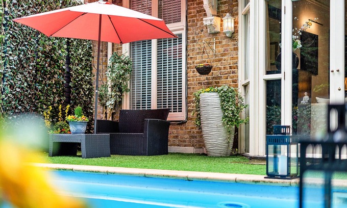Frognal and Fitzjohns House | Finest Retreats | Hampstead Escape