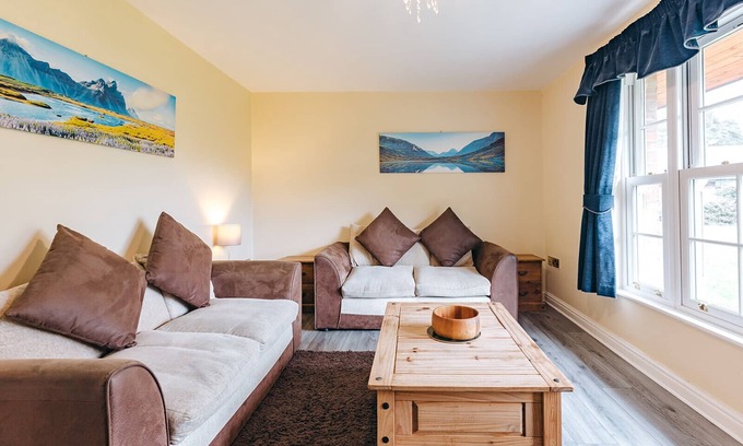 Eaton Mascott Cottage | Finest Retreats | Netley Hall - Thyme