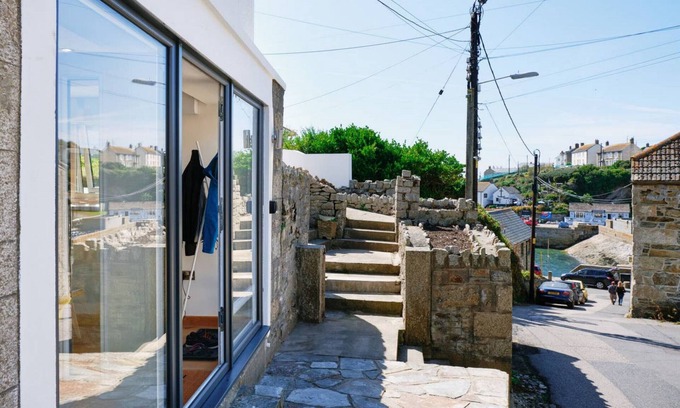Porthleven Apartment | Finest Retreats | Pipedream