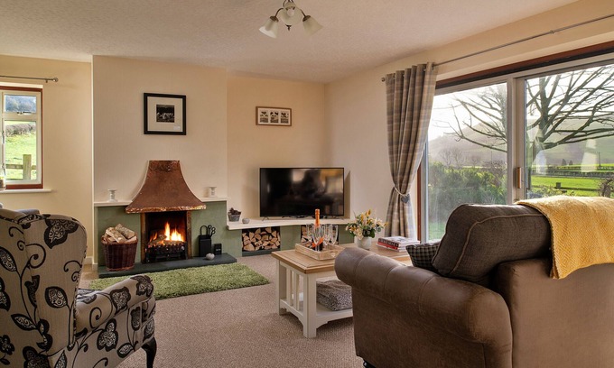 Newtown Cottage | Finest Retreats | Tan-Y-Dderwen