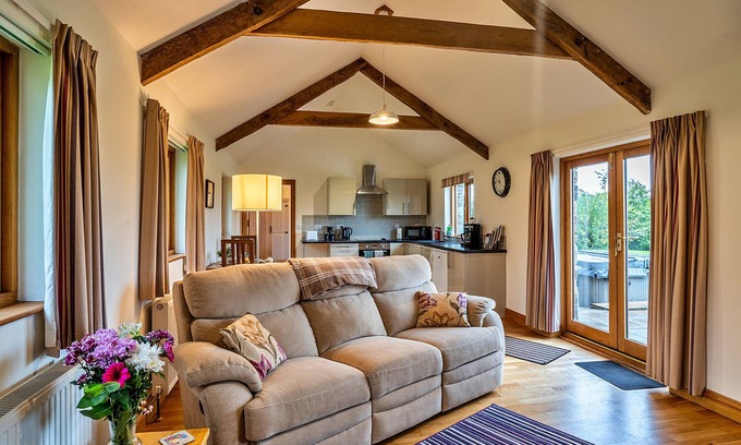 Liskeard Cottage | Finest Retreats | The Shippon at Lestitha