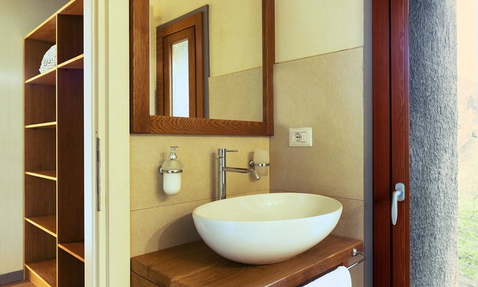 Barge Other | Finestrella room
