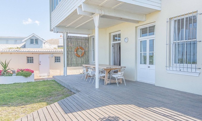 Kalk Bay House | Fintimara Bay House