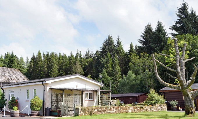 Newcastle-upon-Tyne Cottage | Fir Tree Cottage - UKC646