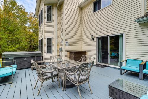 Tobyhanna House | Fire Pit and Hot Tub Peaceful Poconos Farms Getaway