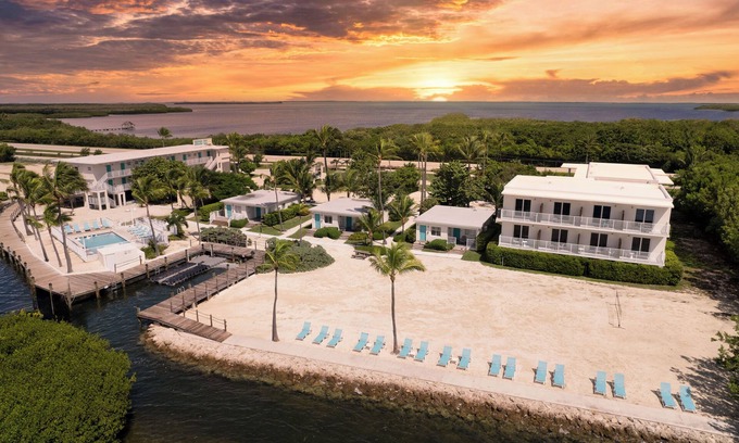 Islamorada Hotel | Fisher Inn Resort & Marina