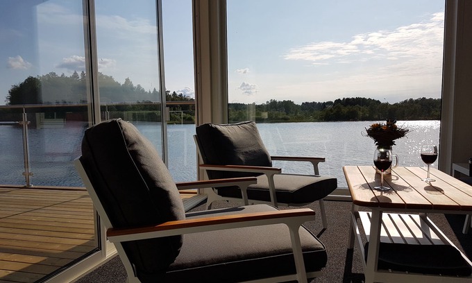 Vrigstad Cottage | Fishing paradise Småland, By lake Rusken.