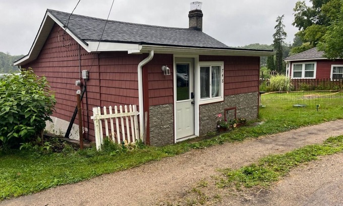 Solon Township Cabin | Fishing Shack