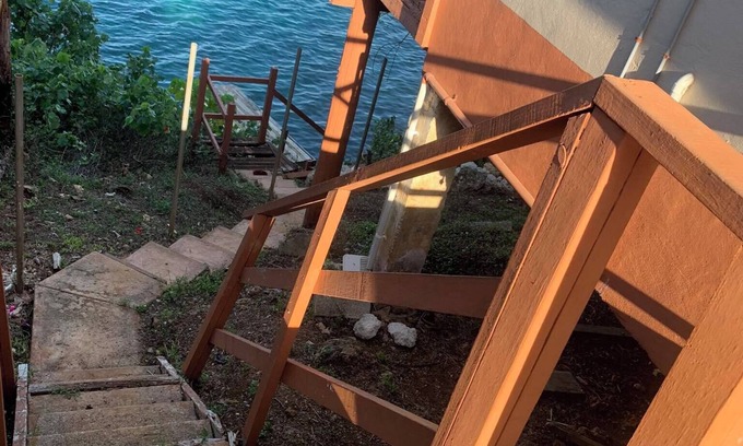 Toula House | Fishing & snorkeling at the beach right next to where you stay, enjoy the breeze