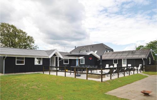 Blokhus House | Five-Bedroom Holiday Home In Blokhus
