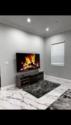 Bloomington Apartment | FIVE STAR- Your Home Away From Home