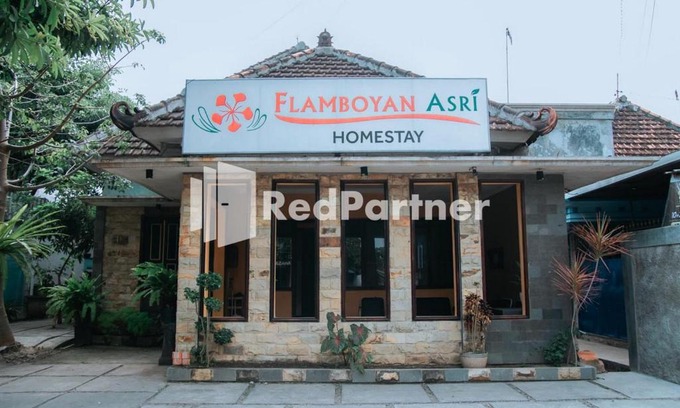 Pare Hotel | Flamboyan Asri Syariah Mitra RedDoorz near Kampung Inggris Pare