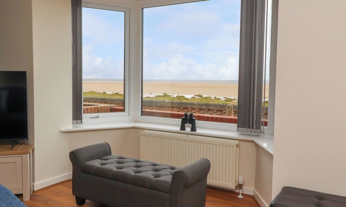 Knott End-on-Sea Cottage | FLAT 1, SANDRIDGE COURT, country holiday cottage in Knott End-On-Sea