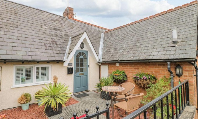Oakham House | Flat 2, The Maltings