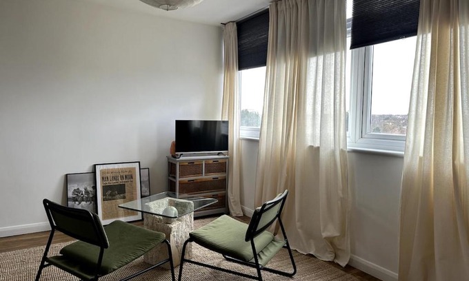 Southend-on-Sea Apartment | Flat-on-Sea