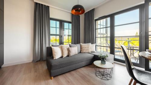 Old Town Apartment | Flatbook - Riverside Loft Gdańsk Apartments with Parking