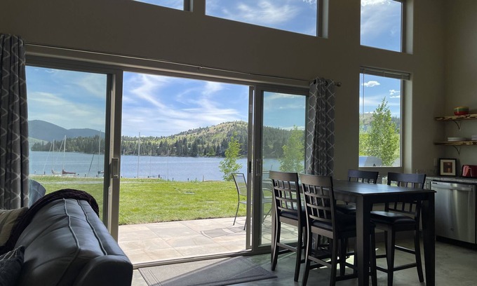 Dayton House | Flathead Lake Cabin with Water Views and Lake Access! Pet Friendly, Cabin 3