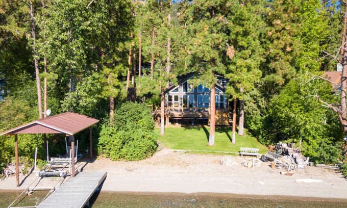 Dayton House | Flathead Lake Waterfront Dream House!