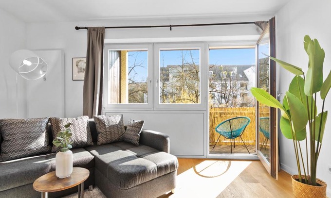 Friedenheim Apartment | Flatista Homes - Hirschgarten