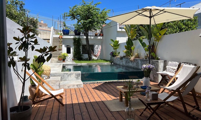 Vilarinha House | FLH Secluded Porto Haven with Pool