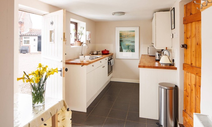 Bodham Cottage | Flint cottage with parking in a quiet location nr Holt & Sheringham-Pet friendly