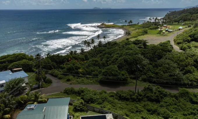 Kingstown Apartment | FlipFlops at Waves Villa Guesthouse