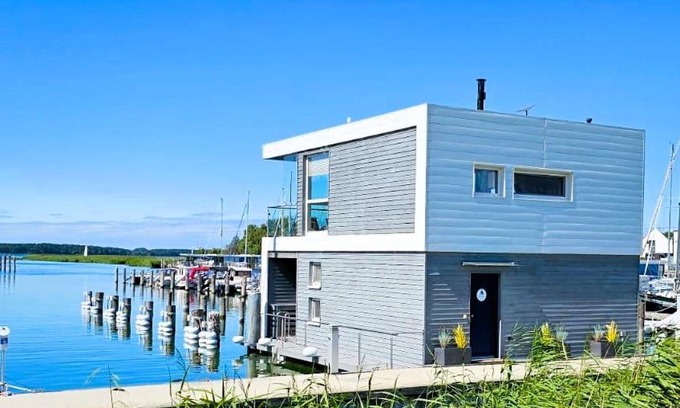 Ostvorpommern House | Floating House Usedom Yachthafen Perle