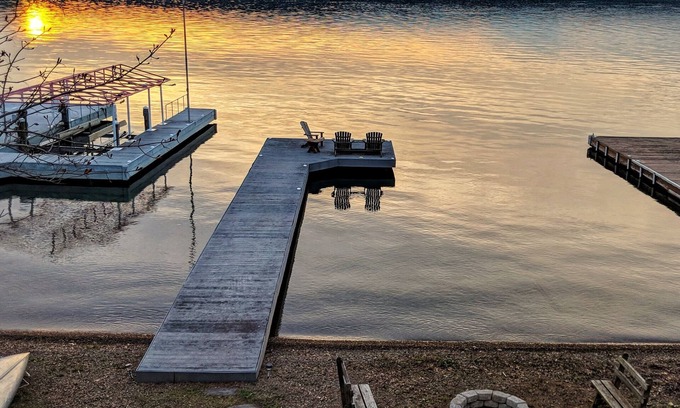 Hammondsport House | Flora on Crystal Beach